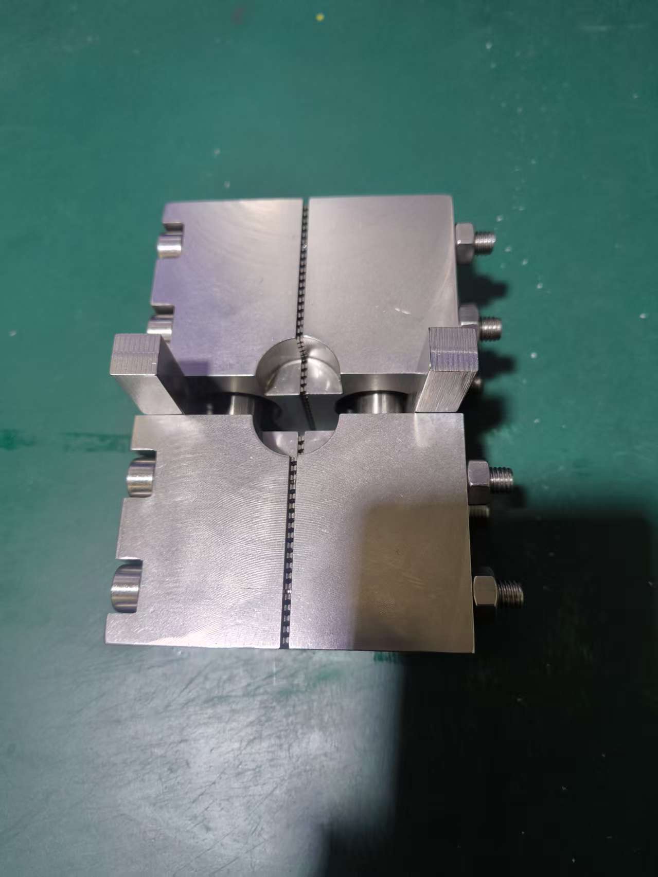 ASTM D6641 高温夹具俯视实物