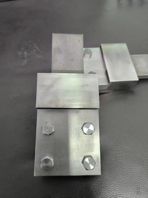 高温剪切试验夹具结构
